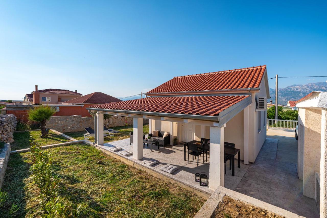Holiday House Ventum Ražanac 外观 照片