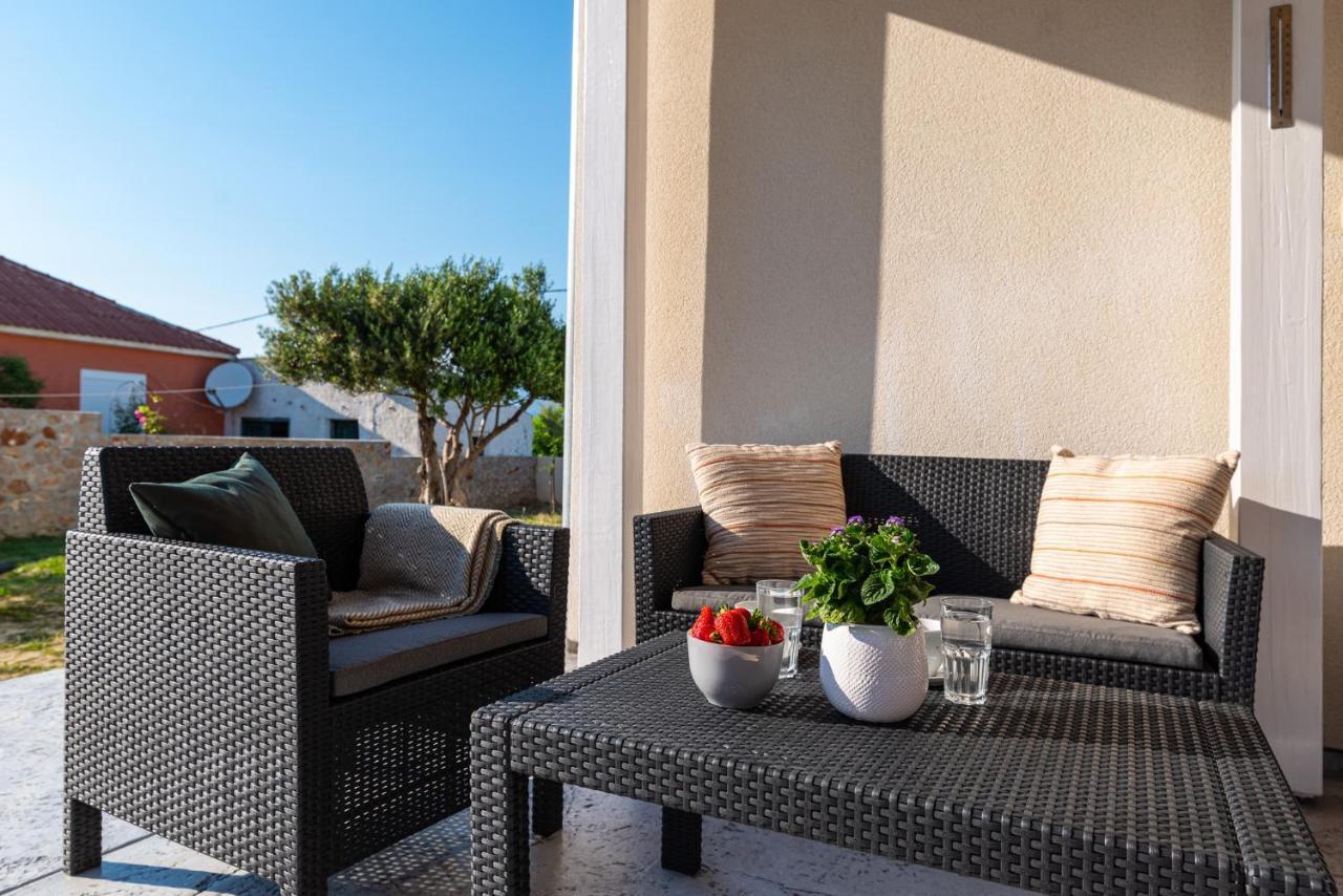Holiday House Ventum Ražanac 外观 照片